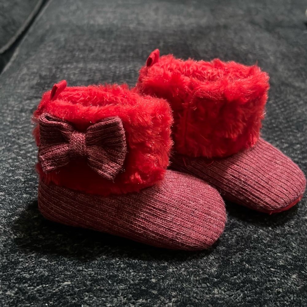 Infant Red Booties with Bow Size 3